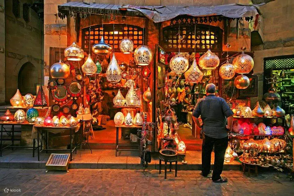 Hurghada PrivateGizaSakkaraMemphisKhanel Khalili