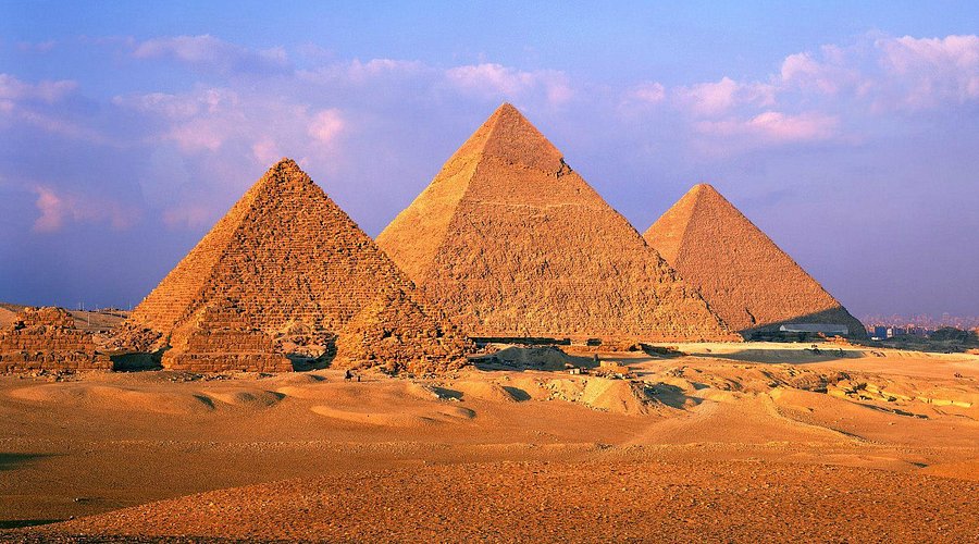 pyramids of giza
